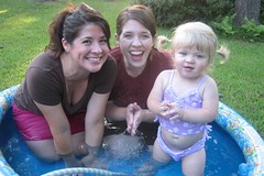 Tracy, Cindy & Cate enjoy some pool time