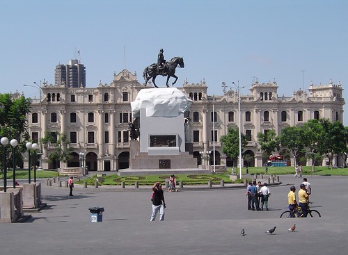 Lima (Perú) - Plaza San Martín by Iván Utz.