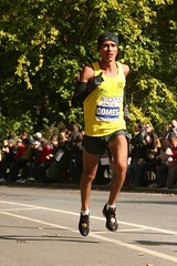 Men's winner Marílson Gomes dos Santos in 2:08:43