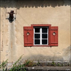 Altes Fenster / Old window