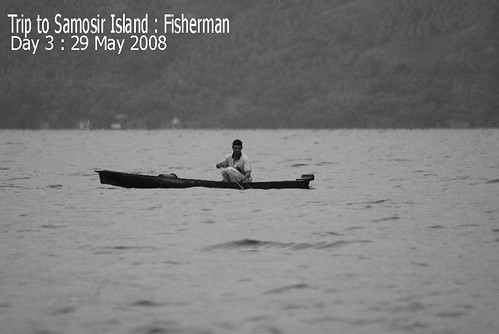 Trip To Samosir Island : Fisherman