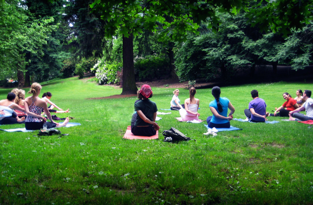 Laurelhurst Park Yoga