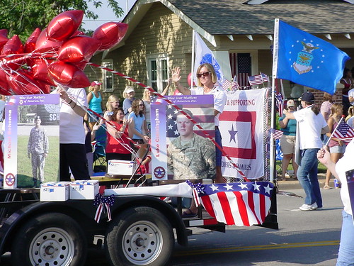 Blue Star Mothers Float in Edmond 4th of July Parade