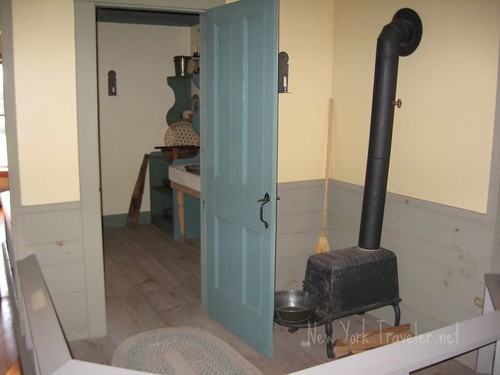 1840 Kitchen 2