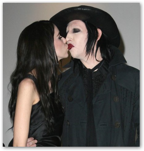 Isani Griffith Kissing Marilyn Manson
