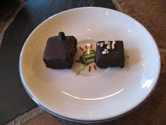 Vanille Patisserie: Caramel chocolate and gianduja orange chocolate