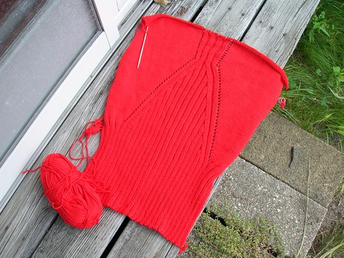 Apricot Jacket ... in red (by aswim in knits)