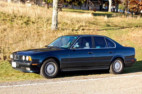 Bmw 525i E34. BMW E34 525i at Skyline Drive