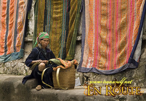 Sapa Black Hmong Textile Vendor