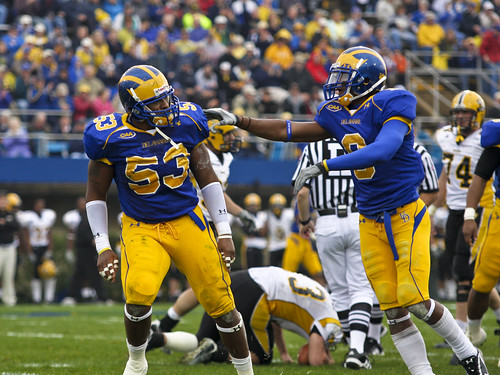 The Blue Hens returned to winning ways with a 31-21 Colonial Athletic 