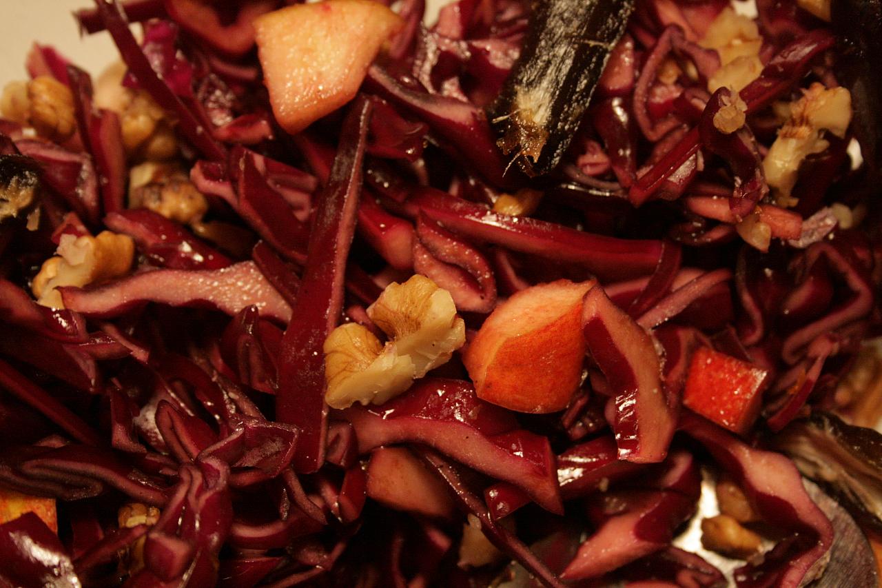 Red cabbage salad with fruits and nuts