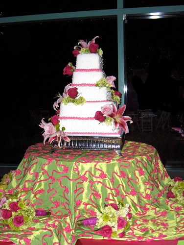 2380629220 3b1ba8d7b7 love your wedding cake designer