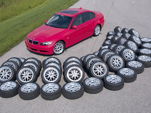 Are BMW vehicles manufactured with run-flat tires?