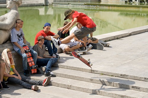 Skaters in Paris