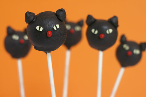Black Cat Cake Pops