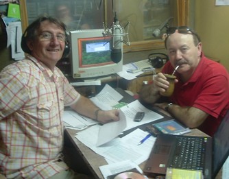 Luis Giraudo en los estudios de FM2000