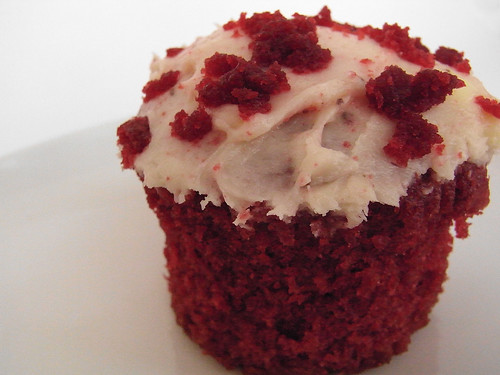 10-03 red velvet cupcake