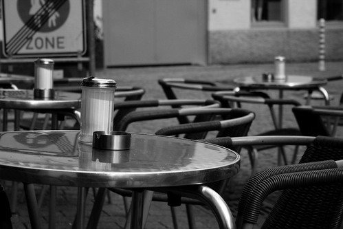 Lonely in the coffeeshop