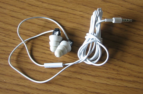 2008-11-30_01_etymotic_-_apple_earbuds