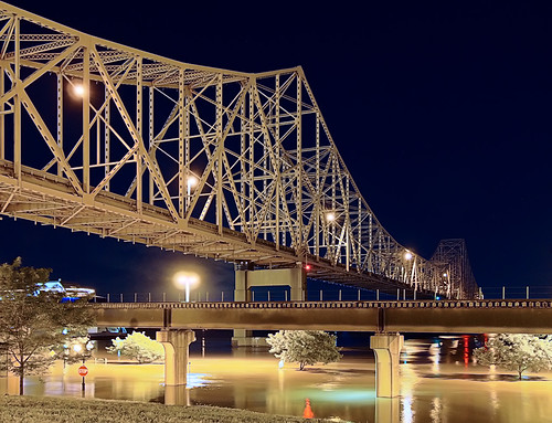Laclede's Landing, in Saint Louis, Missouri, USA - bridge at night