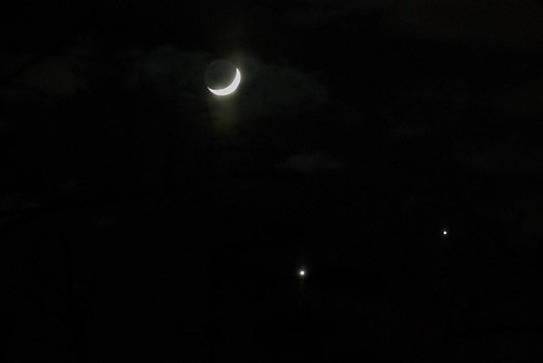 Here is my rendition of the moon and planets Moon Venus Jupiter
