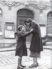 El comienzo de las clases en 1938 por Romina y Luciano