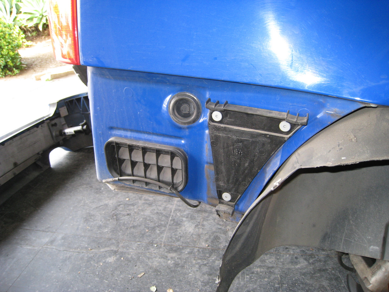 audi a4 bumper removal rear