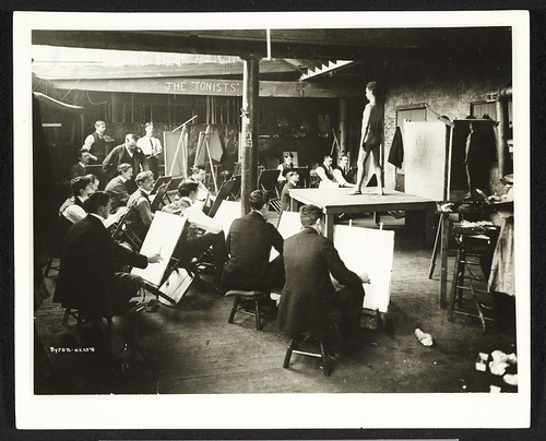 Photograph of a men's art class at the Chase School of Art