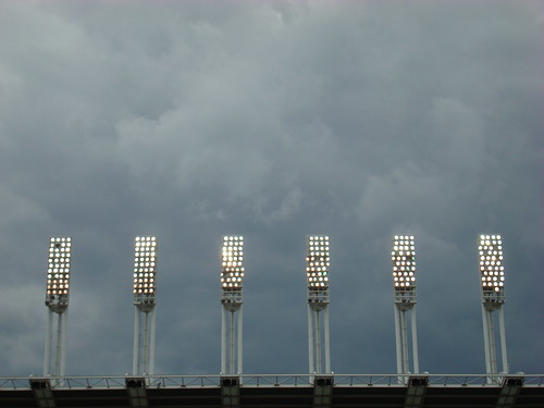 Storm clouds gather overhead. This photo is emblematic of so many aspects of the 2008 season, it's sickening.