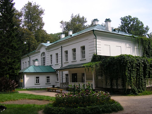 Tolstoy's home ©  khawkins33