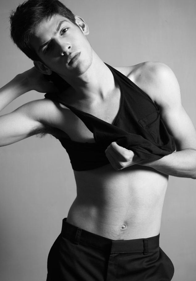 SS12 New Faces_Chris Garcia WHY NOT(MODELScom)