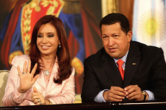 Los presidentes de Argentina y Venezuela suscr...