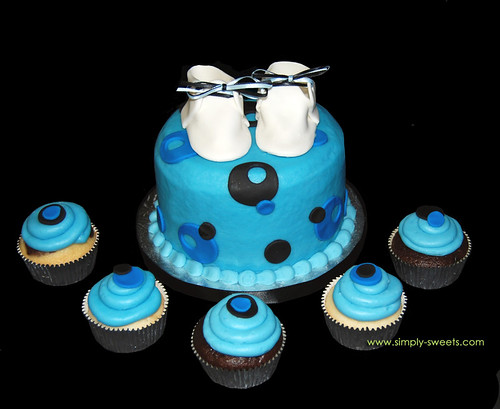 blue and black sassy circles baby shower cupcake tower