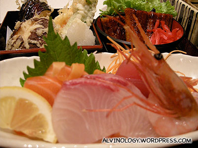 Small serving of sashimi