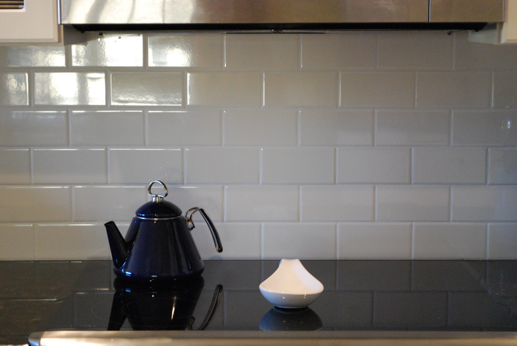 Subway Tile with Harlequin White Tile Inset-Ivory Silk