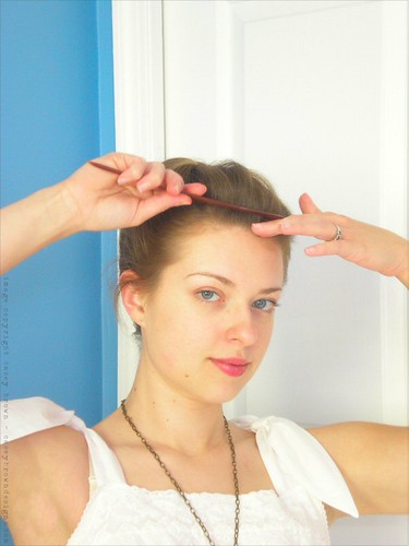 how to create 1940s hairstyles. 05.15.08 {1940s hairstyle