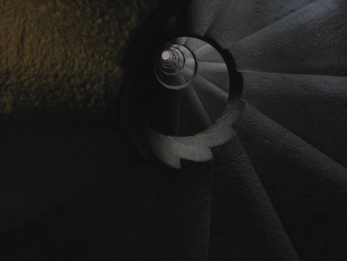 080521. the scariest stairs ever. la sagrada familia.