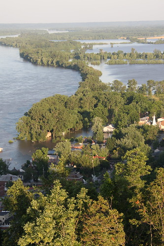 mississippi river flooding. Mississippi River Flood: