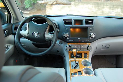Toyota Highlander Hybrid Interior. 2008 Toyota Highlander Hybrid