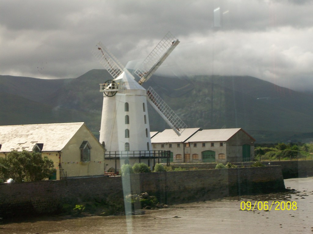 Ireland - From Tralee to Dingle - windmill