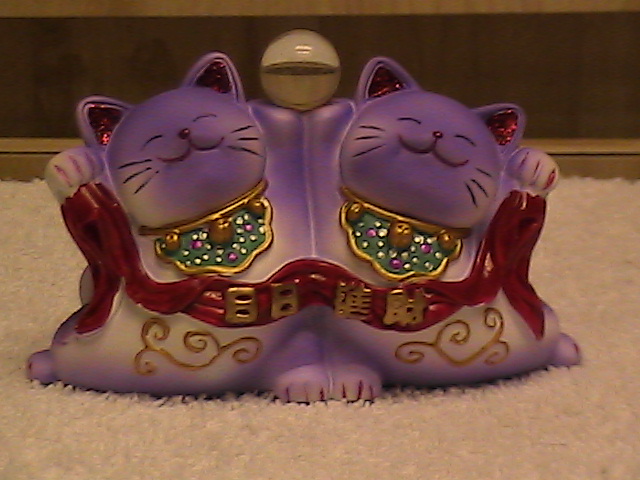 Purple Maneki Neko twins!
