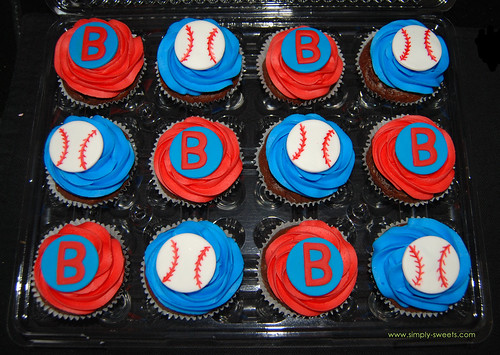 Boston Red Sox Fan Baseball cupcakes