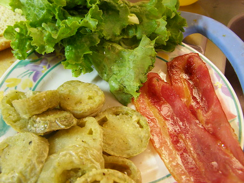 freid green tomatoes and honey glazed bacon