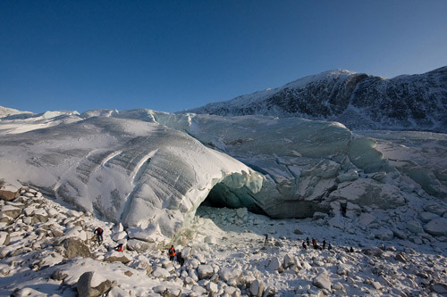 The Sermeq Avangnardleq glacier is retreating