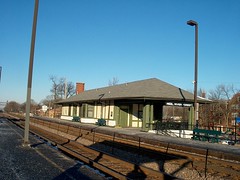 The Metra, River Forest commuter rail station. River Forest Illinois. January 2007.