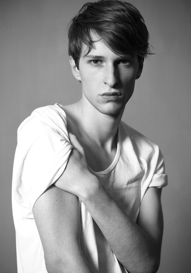 SS12 New Faces_Lessandro Reyniers WHY NOT(MODELScom)