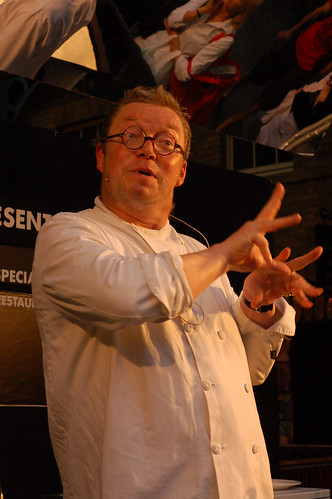 Fergus Henderson gesticulating about trotters!