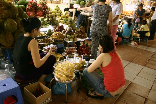 Ben Thanh- fruit vendors