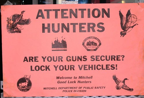 2008-11-14 Mitchell SD Gun Sign