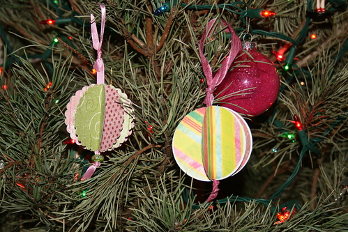 Scrap Time - Ep. 302 - Paper Ornaments